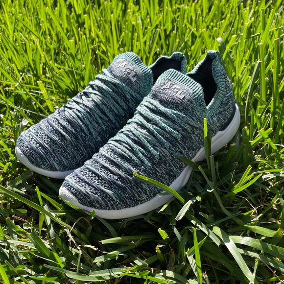 APL TechLoom Wave hybrid Running shoe navy/green melange  size 8.5 Men - Picture 3 of 12